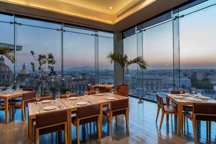 Dining 86 of 115