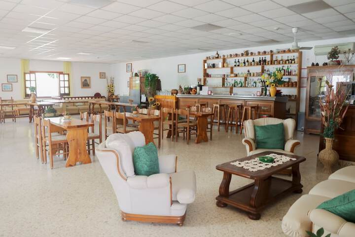Guest Lobby