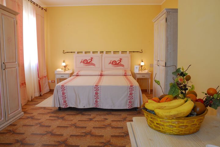 Room 12 of 160