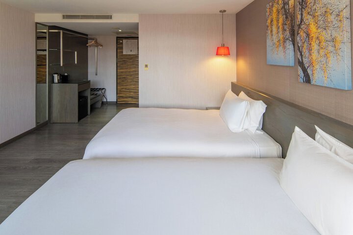 Room 22 of 120