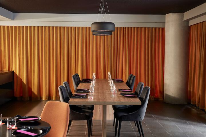 Dining 62 of 95