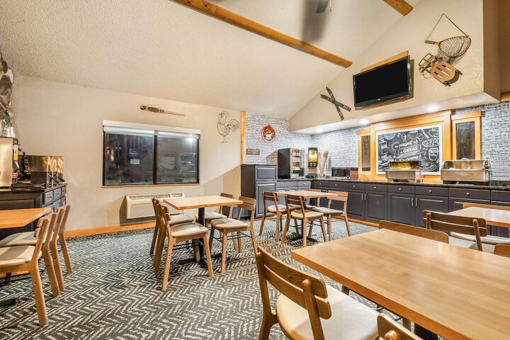 Breakfast/Coffee Service 44 of 52