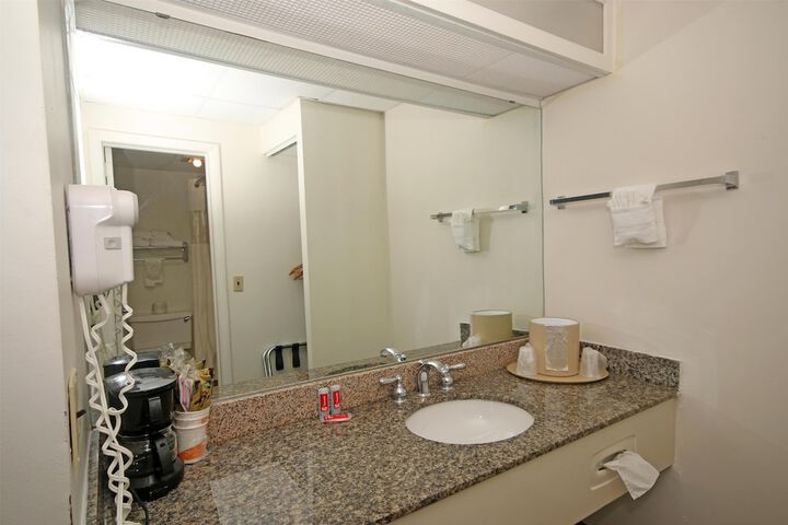 Room 12 of 17