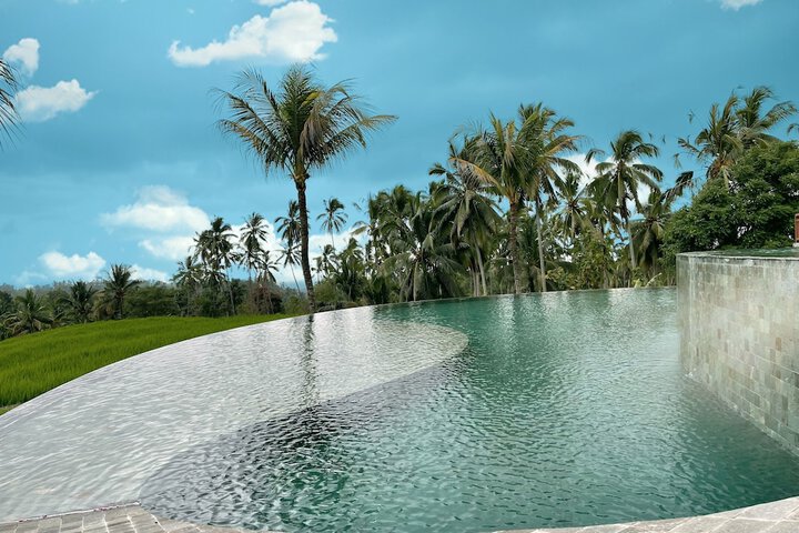 Pool 76 of 134