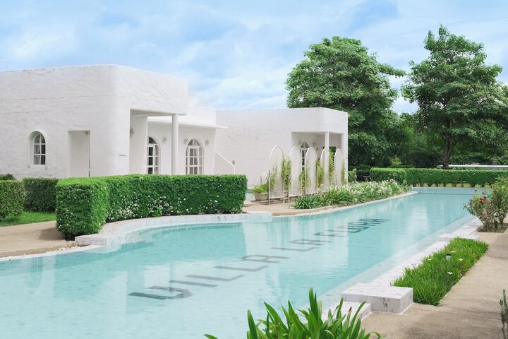Exterior of Villa La Flora Kanchanaburi