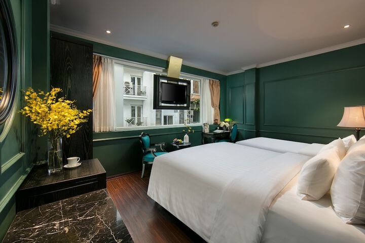 Room 16 of 62