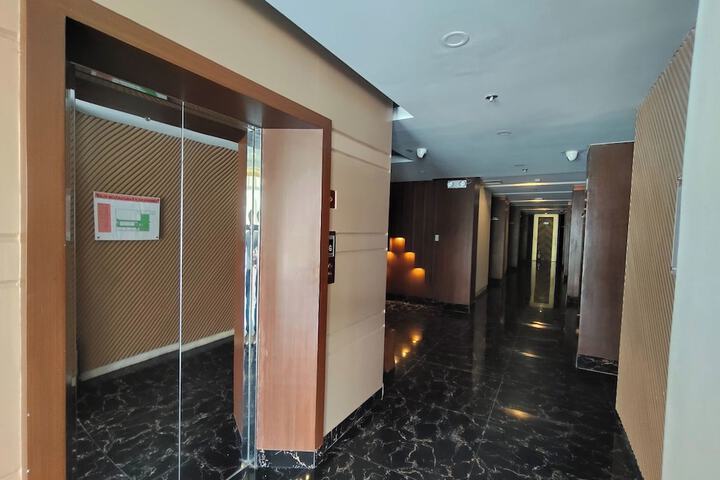 Room 12 of 45