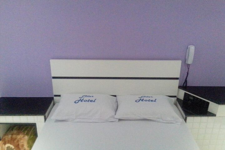Room 6 of 30