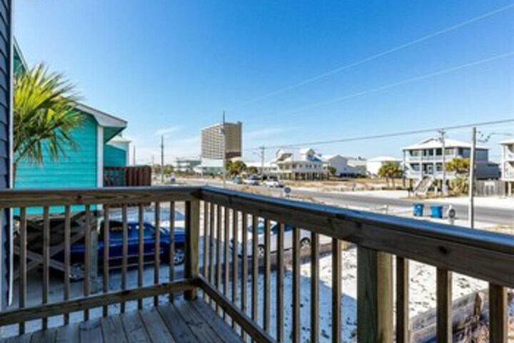 Terrace/Patio 7 of 33