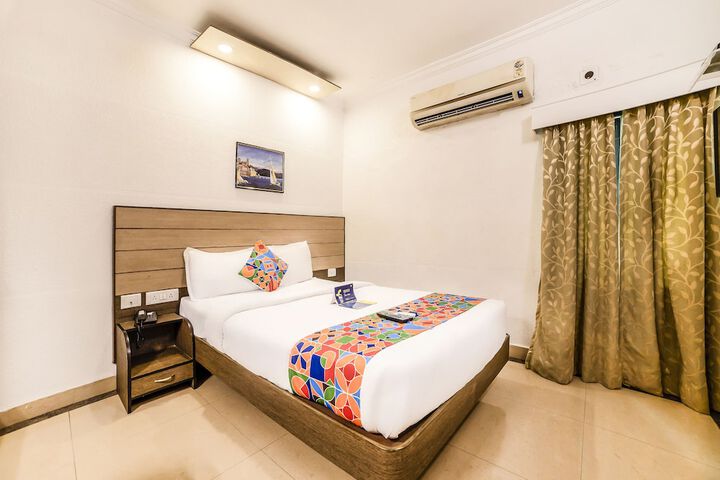 Room 21 of 27