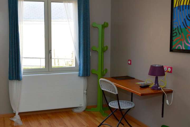 Room 7 of 33