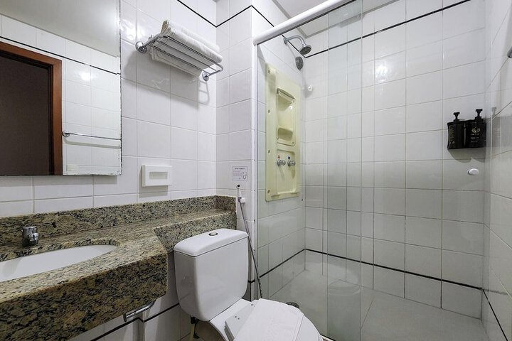 Room 32 of 48