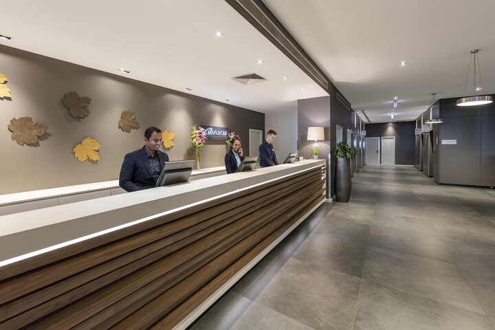 Entrance & Lobby