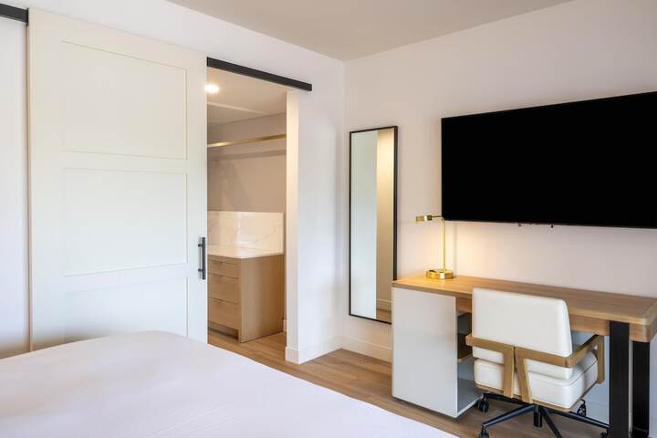 Room 9 of 73