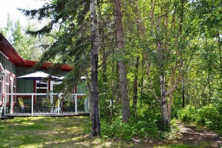 Hotel Exterior 33 of 33