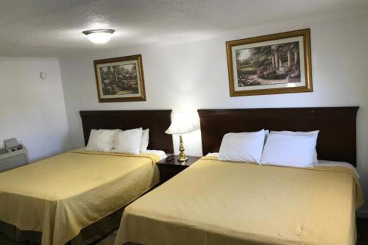 1 King Bed (1 of 6)