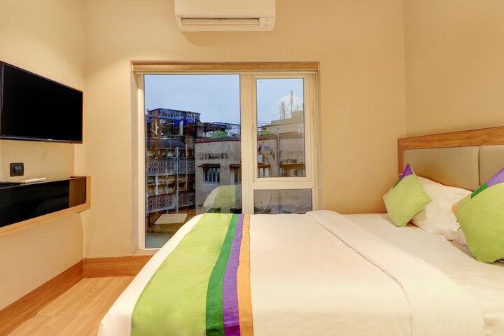 Room 14 of 48
