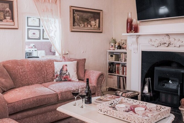 Room 14 of 33