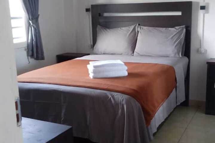 Room 20 of 127