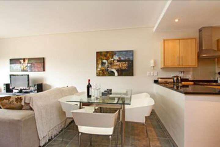 Room 14 of 21