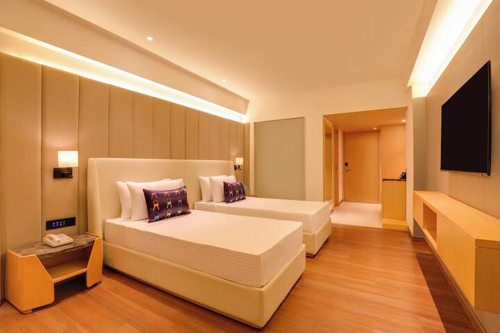 Room 6 of 47