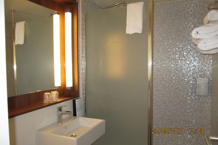 Room 9 of 54
