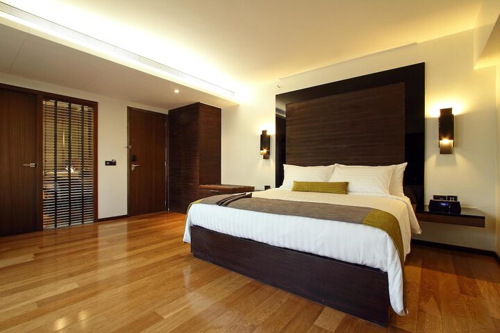 Room 5 of 55