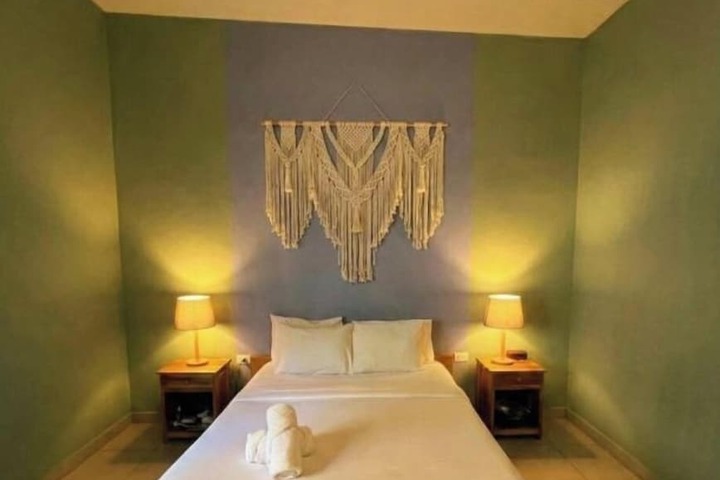 Room 36 of 61