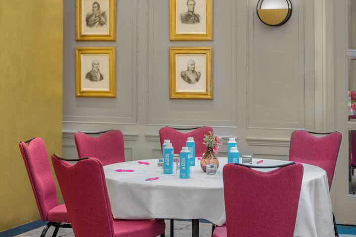 Ballroom/Hall 159 of 200