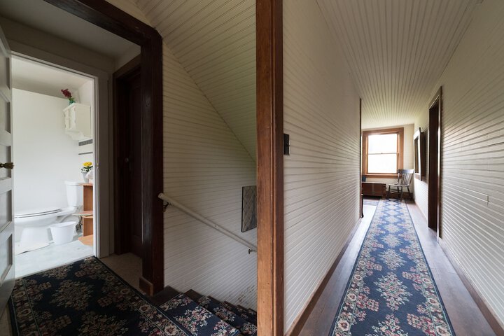 Ballroom/Hall 44 of 61