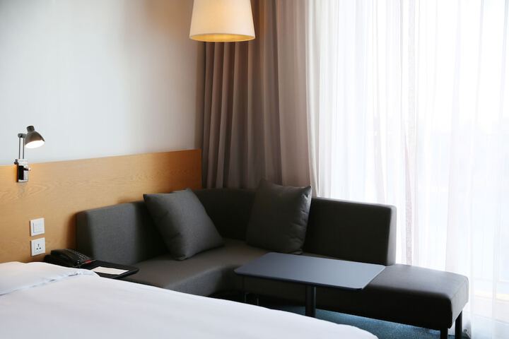 Room 44 of 161