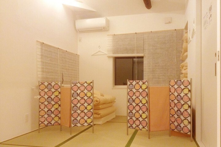 Room 16 of 53