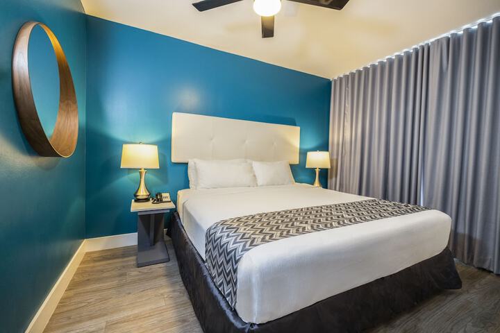 Room 4 of 40
