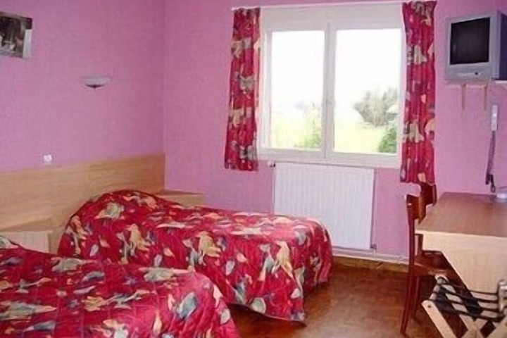 Room 3 of 45