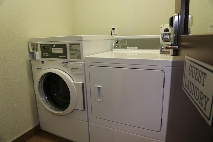 Laundry 19 of 31