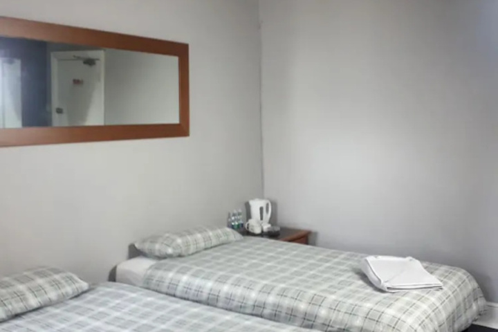 Room 17 of 23