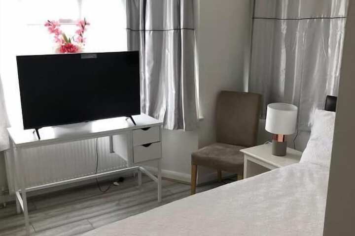 Room 11 of 31