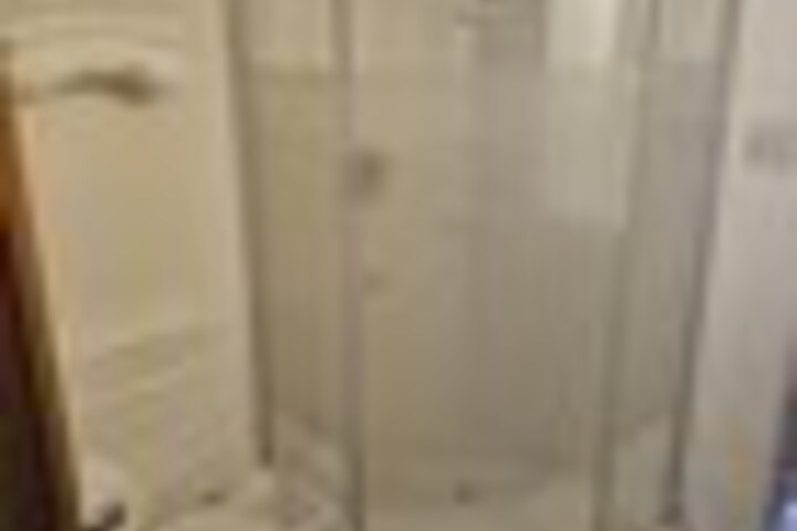 Room 65 of 210