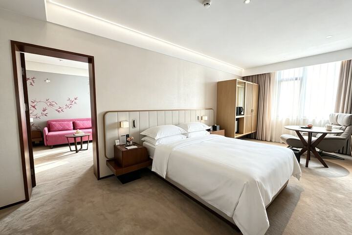 Room 31 of 66