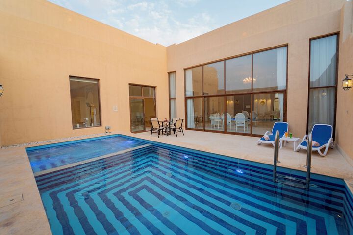 Pool 50 of 68