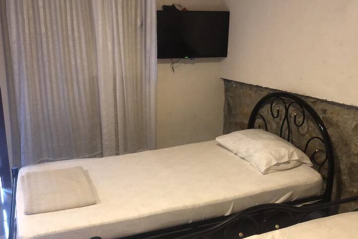 Room 38 of 263