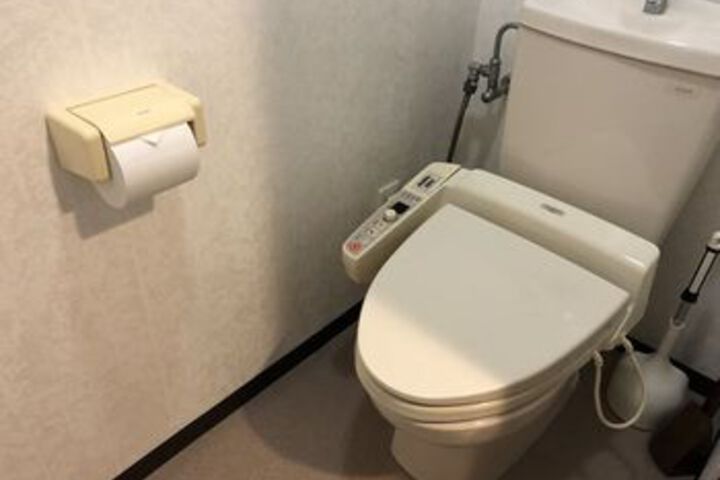 Room 10 of 115