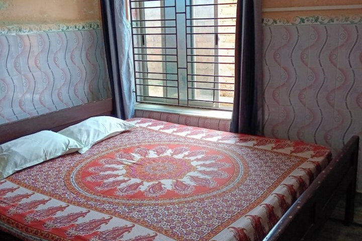 Room 8 of 43