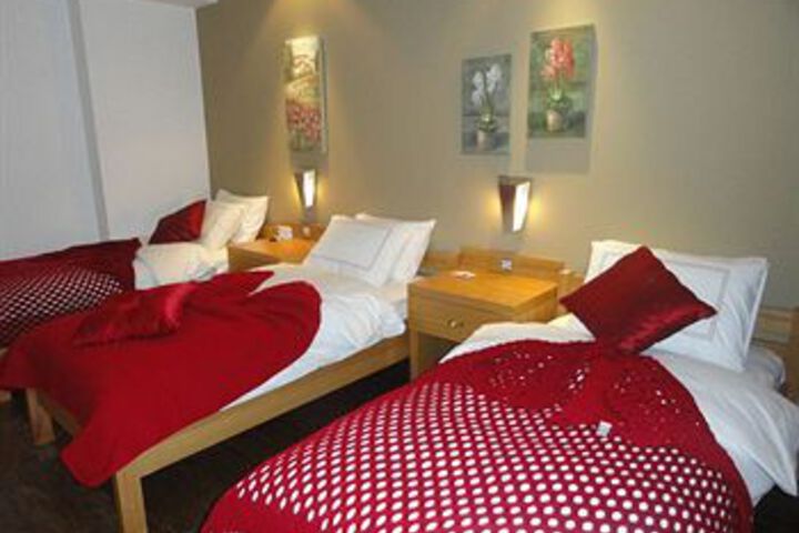 Room 10 of 49