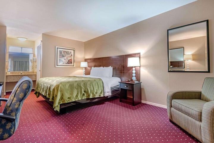 1 King Bed (9 of 13)