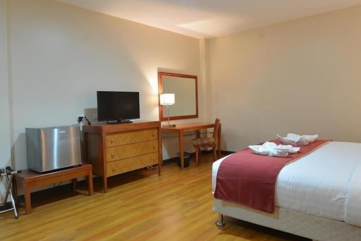 Room 18 of 31