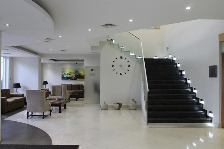Guest Lobby