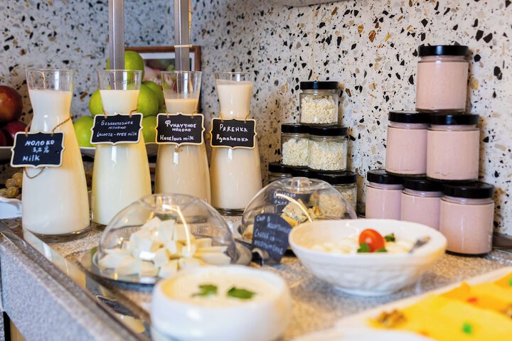 Breakfast/Coffee Service 87 of 182