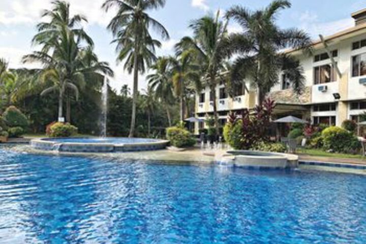 Pool 44 of 60