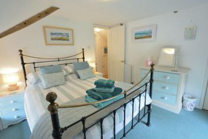Room 5 of 26